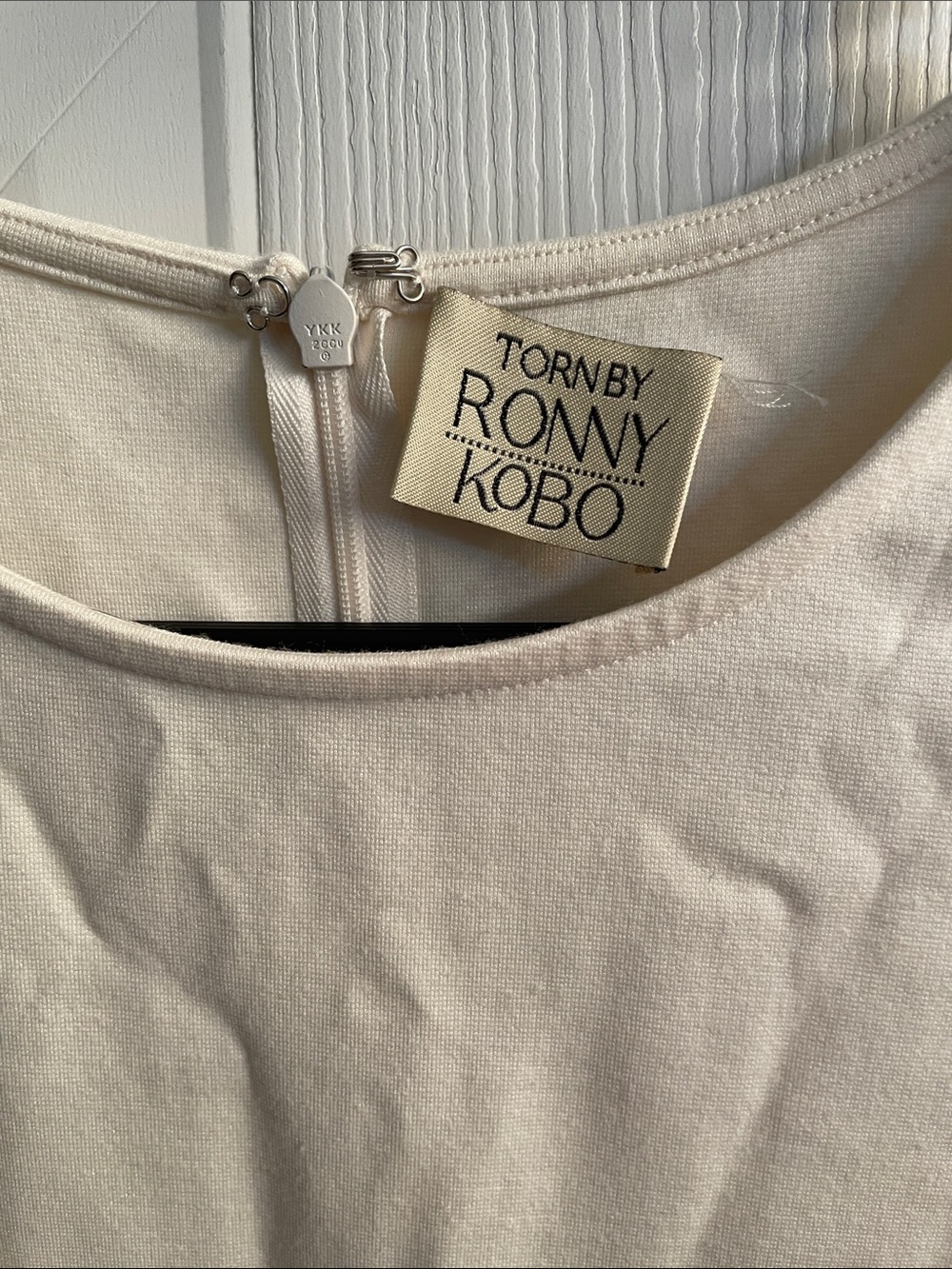 Torn by Ronny Kobo. Cream Sleeveless Tiered Dress with Black Trim. Size 6 - Picture 2 of 4